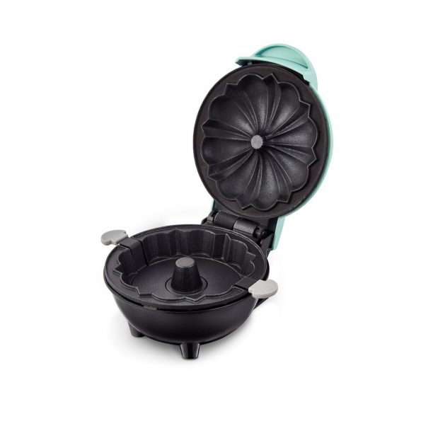 mini bundt makes dash.jpg1.jpg1.jpg1